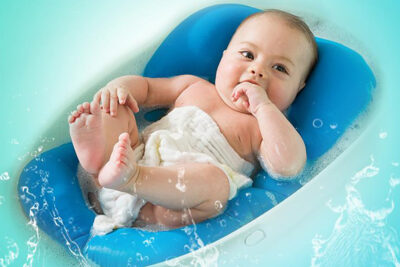 Bañar bebe